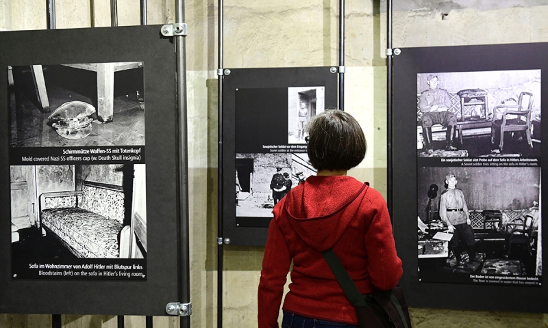 Hitler&#39;s bunker recreated in Berlin